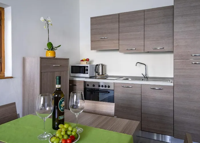 Ca' Delle Isole By Interhome * סטרסה